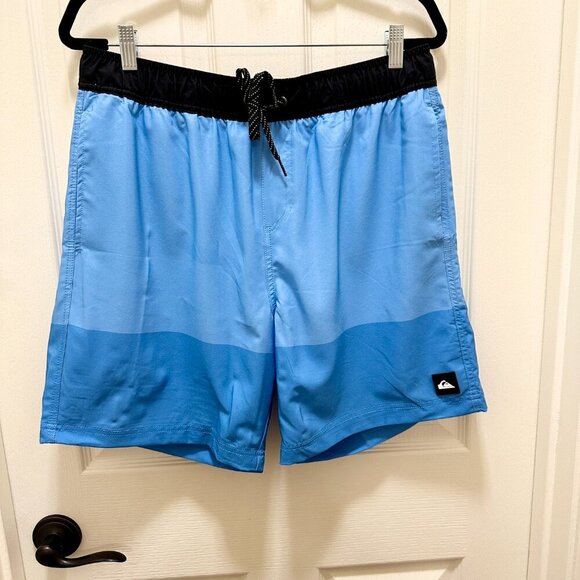 New Quiksilver Men's Volley Swim Shorts Size XL Blue UV Protection Quick Dry - Picture 2 of 13